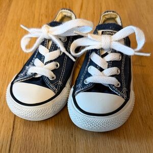 Baby/Walker Converse Low-Top All Star Chuck Taylor Sneakers, Size 6